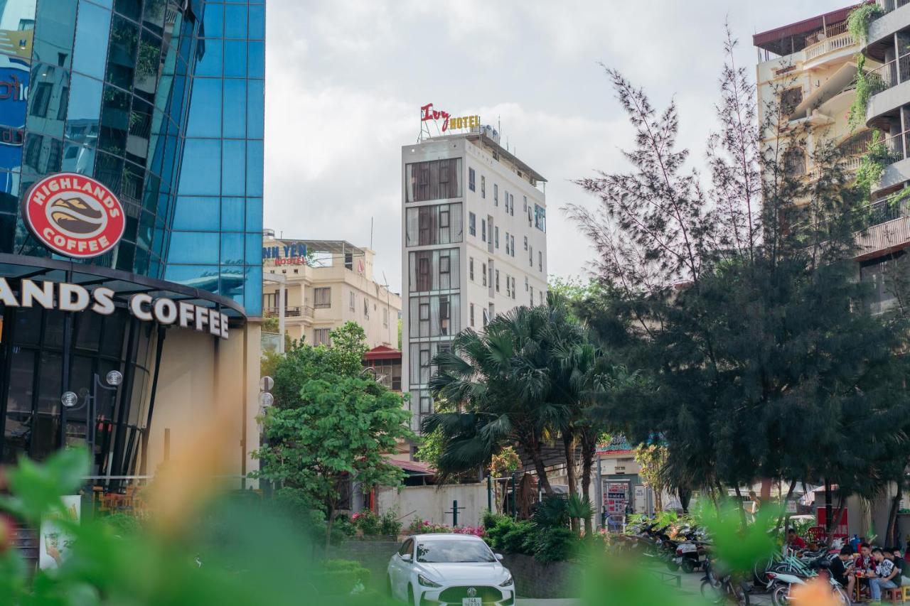 Ivy Hotel Ha Long Bagian luar foto