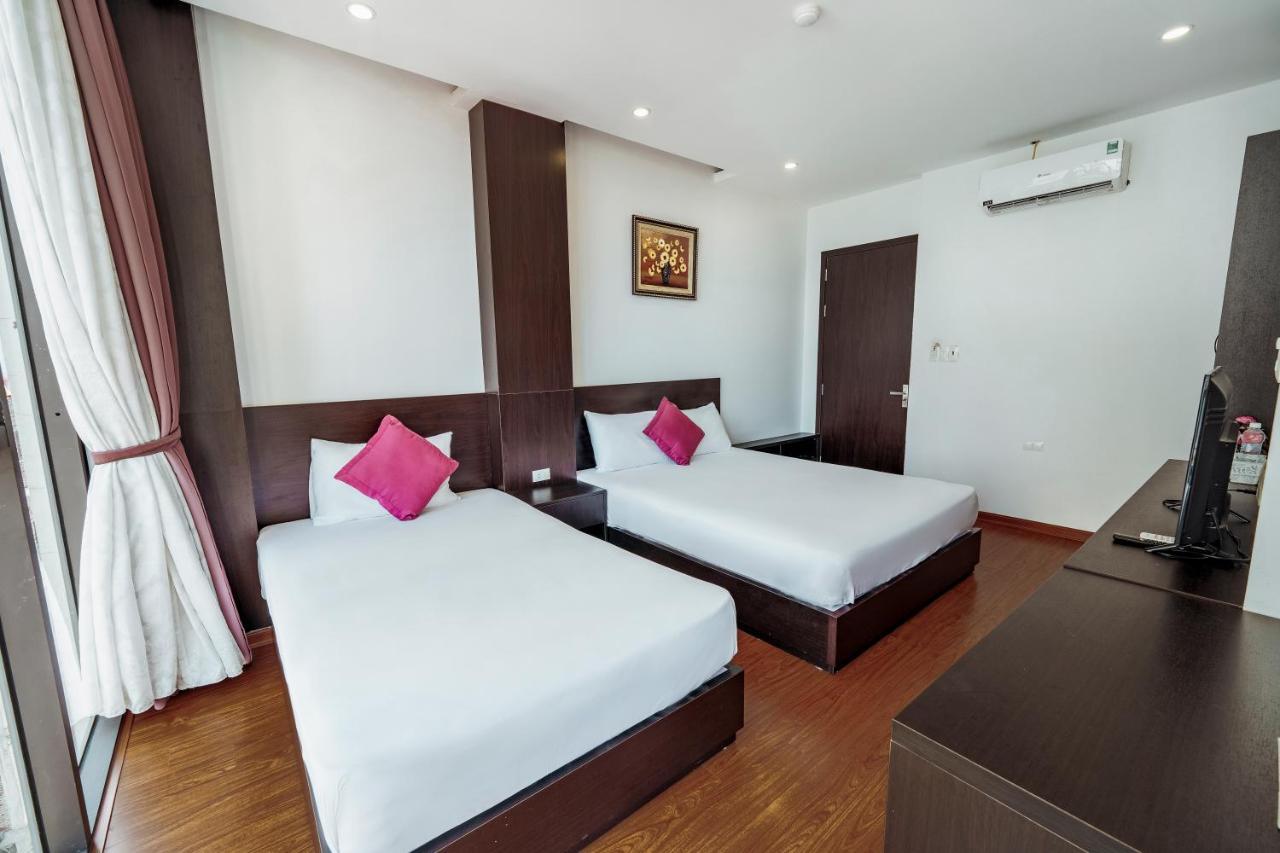 Ivy Hotel Ha Long Bagian luar foto