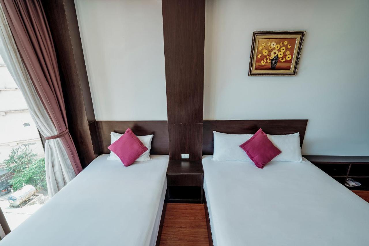 Ivy Hotel Ha Long Bagian luar foto