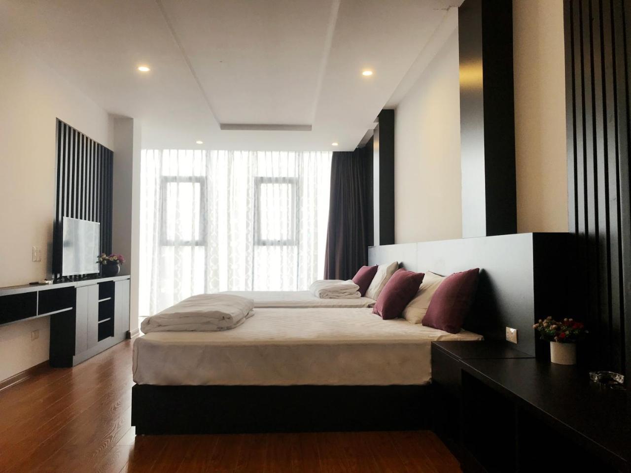 Ivy Hotel Ha Long Bagian luar foto